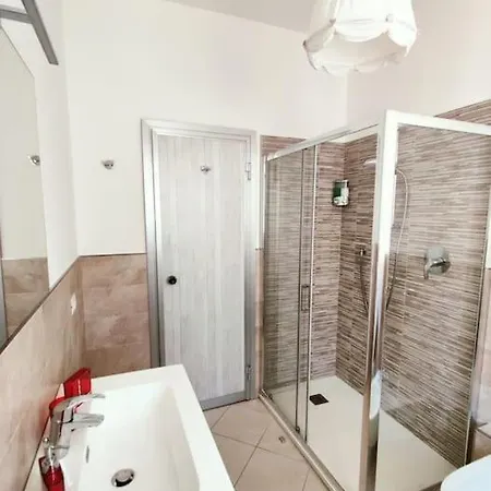 Le Di Giulia Lejlighed