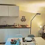 Le Di Giulia اباديا لاريانا