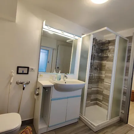 Apartment Le Di Giulia Abbadia Lariana