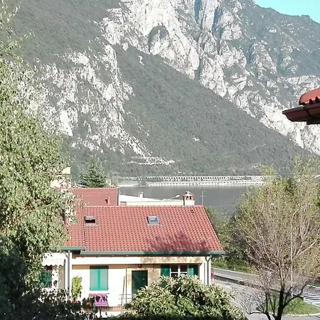 Le Di Giulia Abbadia Lariana